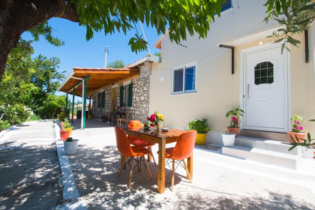 Traditional Houses In The Village Lazaráta المظهر الخارجي الصورة